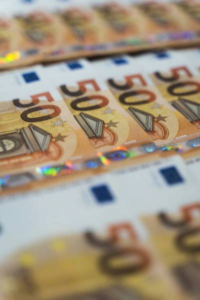 Qué abogados penalistas para recuperar dinero embargado por aduana en Francia 